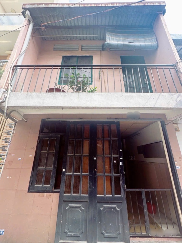 HÀNG NÓNG - GIÁ SIU TỐT - 2 MẶT TIỀN TRƯỚC SAU THOÁNG MÁT - HẺM THÔNG TỨ TUNG - 2 TẦNG - 68M2 - - PHÙ HỢP MUA Ở HOẶC