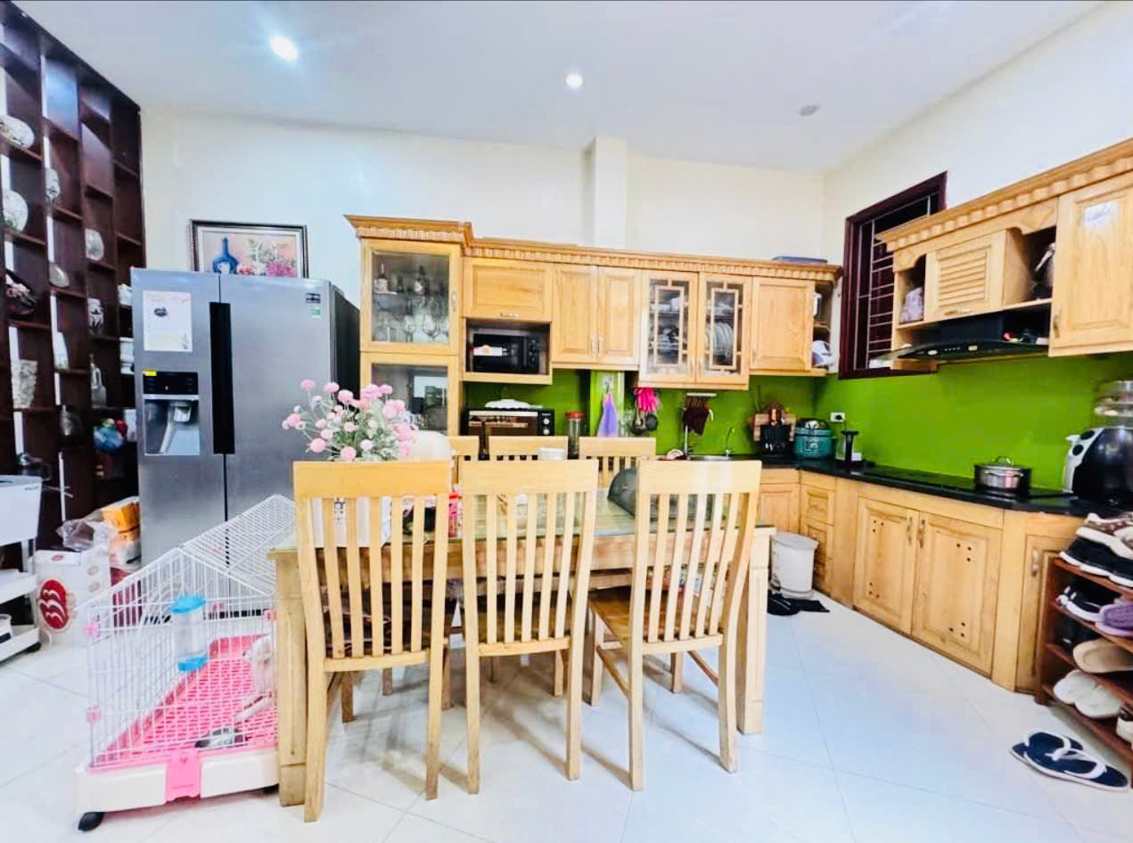 Bán nhà 2 MT gần Cầu Giồng Ông Tố , 128m2 , ô tô ngủ ,2 tầng , 9x14m2,tiện kinh doanh