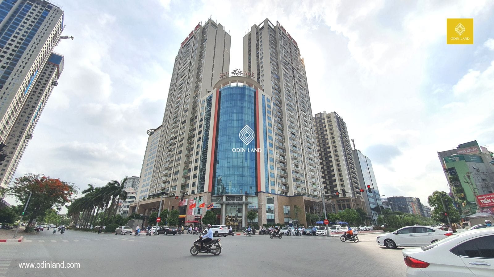 Cần bán gấp căn hộ chung cư Sun Square Lê Đức thọ 105m2, 3PN, nhỉnh 5 tỷ