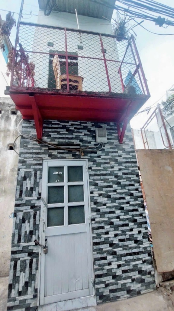 BÁN NHÀ CMT8 - DT NHỎ - GIÁ TIỀN BÉ - TRUNG TÂM Q10 - SỔ HỒNG RIÊNG