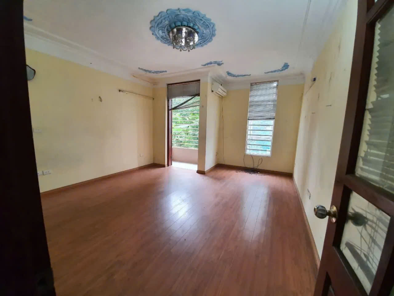 BÁN GẤP CĂN NHÀ VĂN PHÚ HÀ ĐÔNG-DT 73m2x4 TẦNG MT5,4m KINH DOANH SẦM UẤT