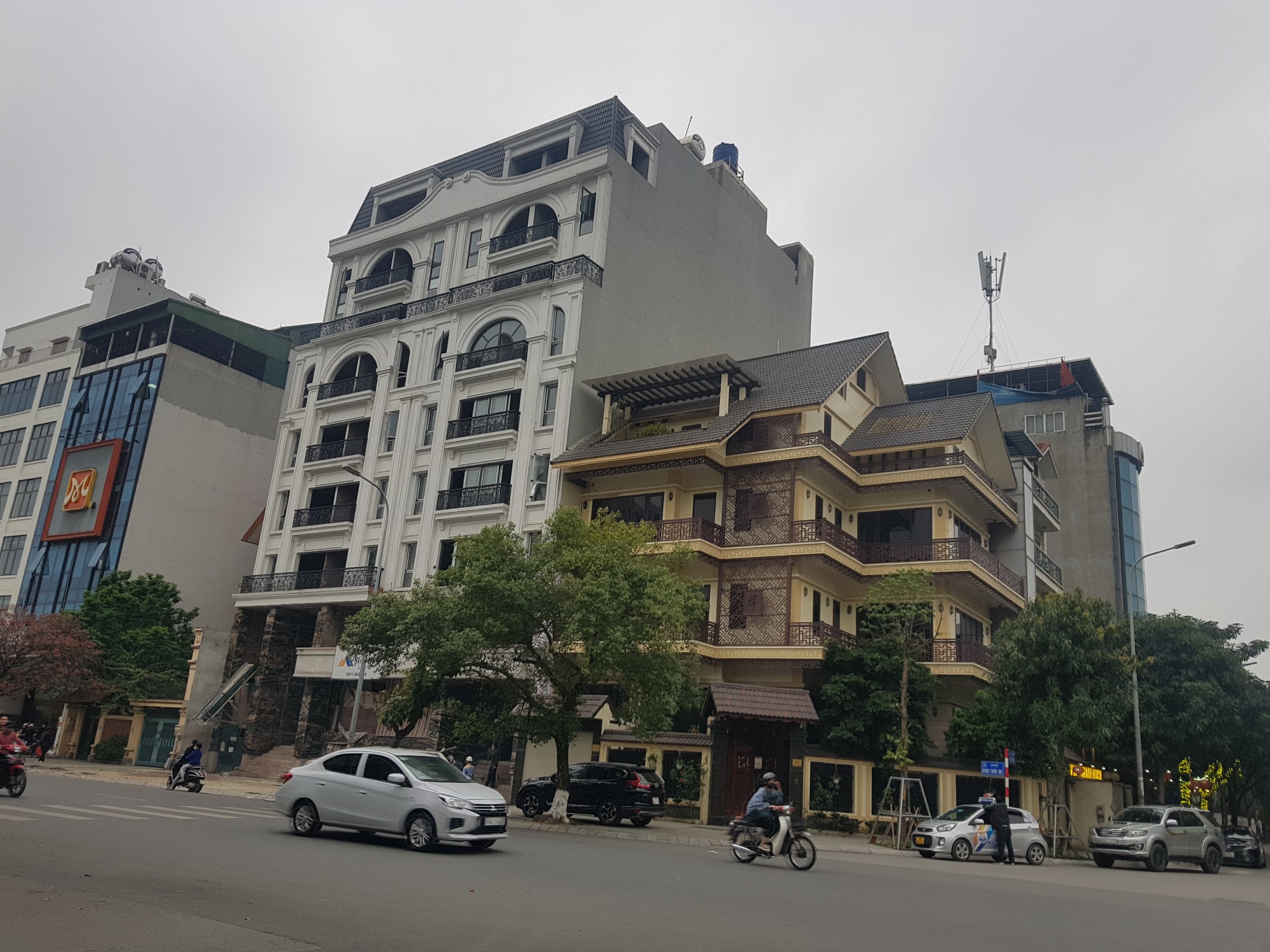 Bán 500m2 Mặt phố kinh doanh Tây Hồ GPXD 8 tầng.