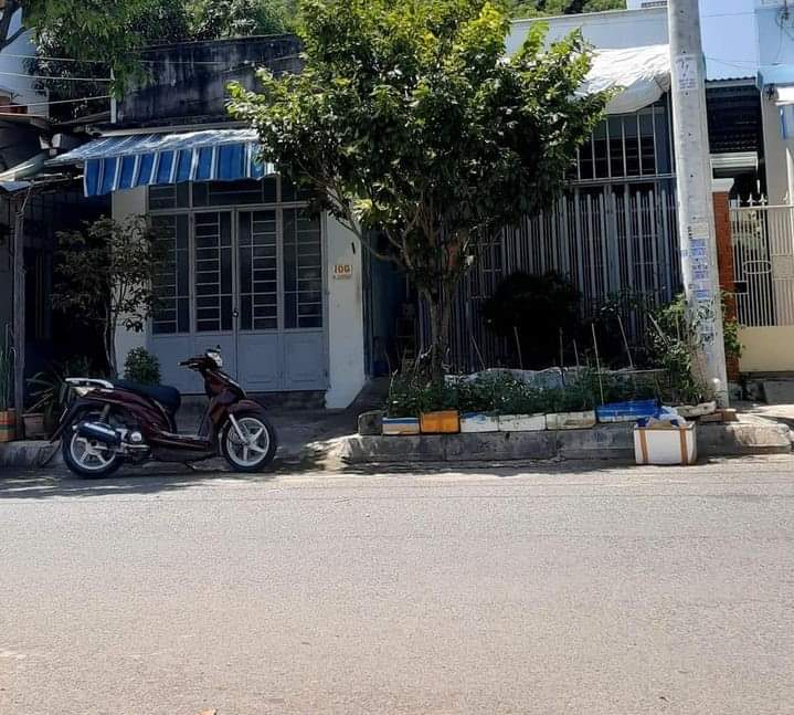 Kẹt tiền bán gấp dãy trọ 7 phòng đường Tân Xuân 6, hóc môn đang cho thuê full thu nhập ròng 10tr/tháng