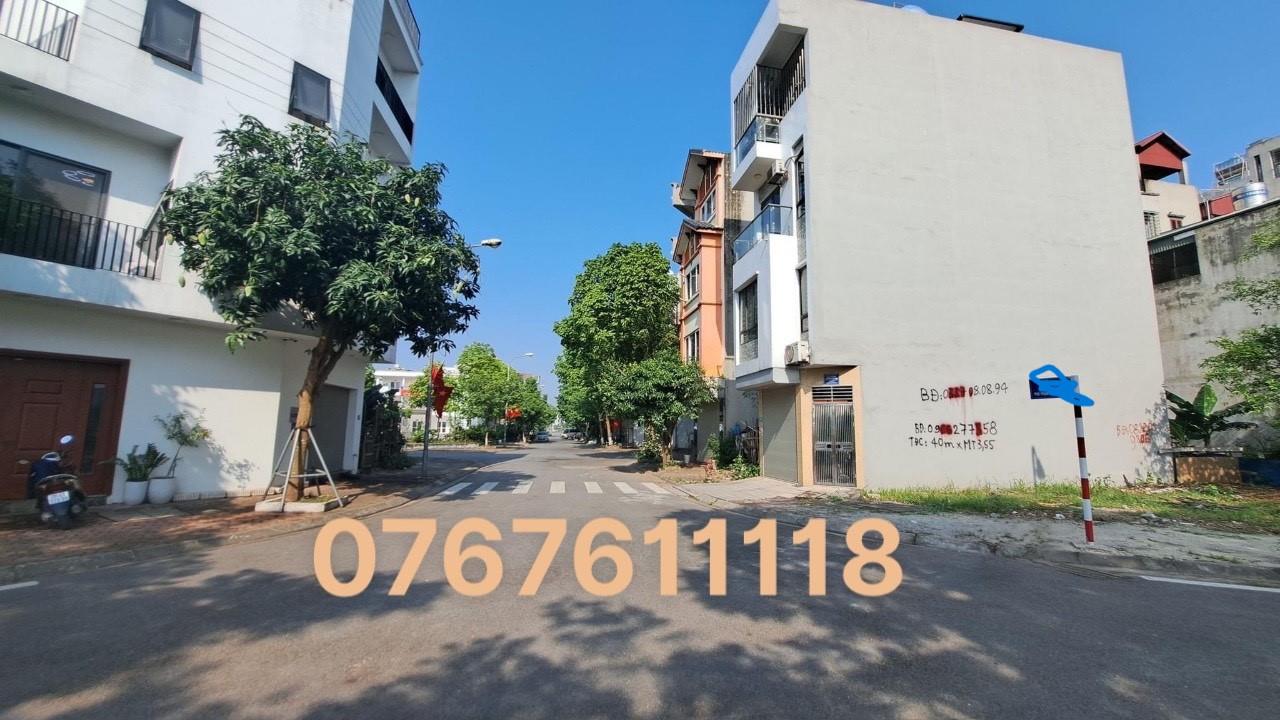 Bán Biệt thự lô góc TĐC Giang Biên siêu sang, view thoáng vút tầm, 70m*5T,13 tỷ