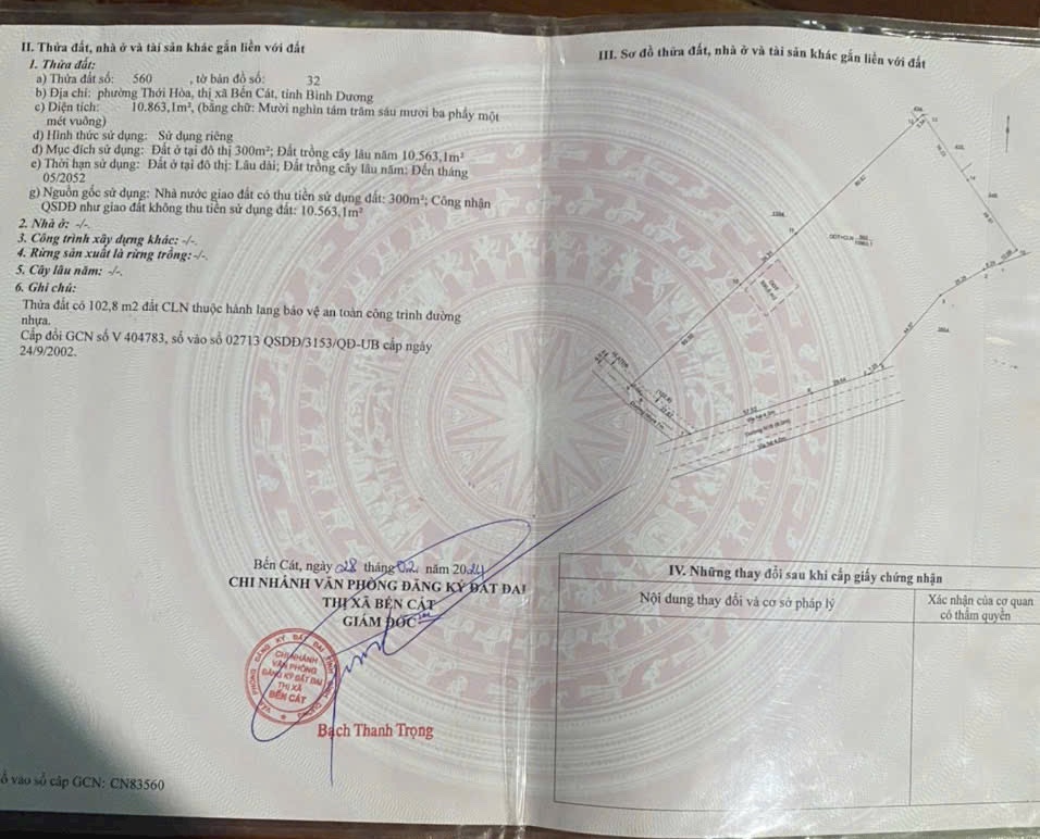 Cần Bán Nhanh Lô Đất Tại P. Thới Hòa,TP Bến Cát.Diện Tích : 10.863 m2. Có 300 Đất Thổ Cư ( ODT).Vị Trí 2 Mặt Tiền