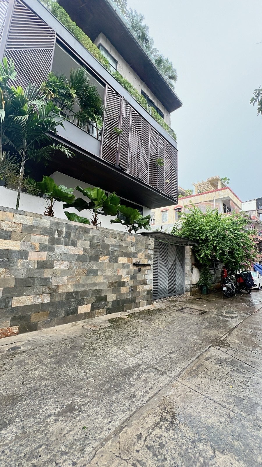 SỞ HỮU BIỆT THỰ-[QUẬN 1]-405m²-3 MẶT TIỀN HẺM 8m-10 PHÒNG KHÉP KÍN-22.5x18-CHỈ 94 TỶ