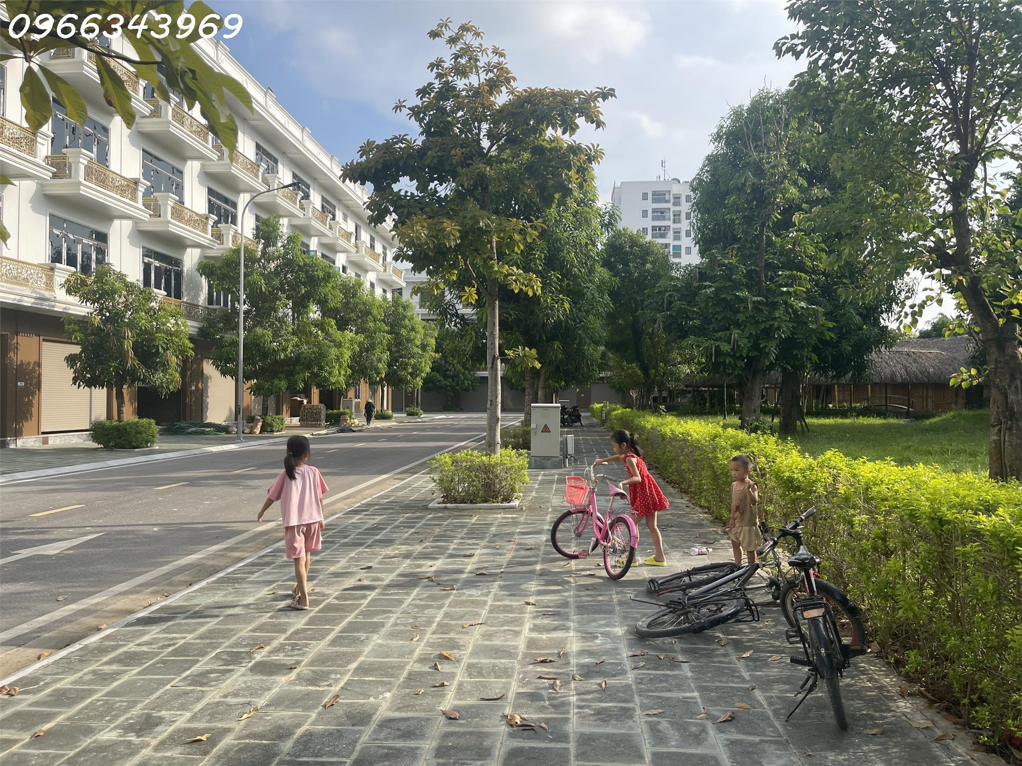 NHÀ PHỐ 4 TẦNG SẴN SỔ. TRUNG TÂM TP.THANH HÓA. CĐT: 0966 343 969