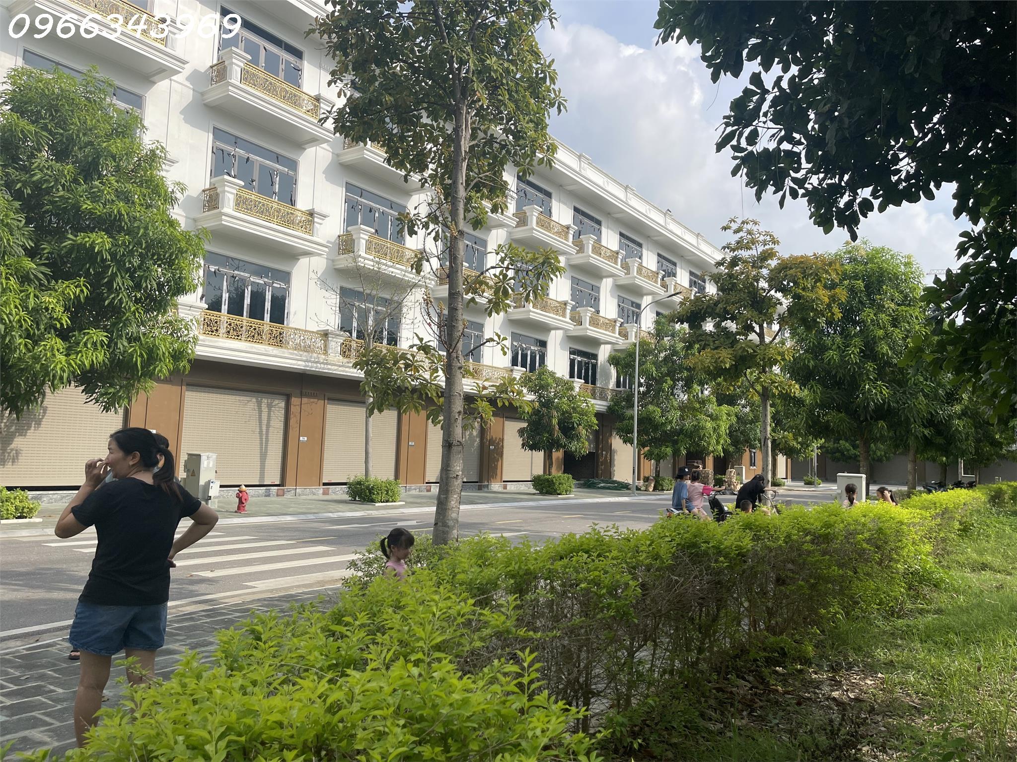 NHÀ PHỐ 4 TẦNG BÀN GIAO NGAY. TRUNG TÂM TP.THANH HÓA. CĐT: 0966 343 969