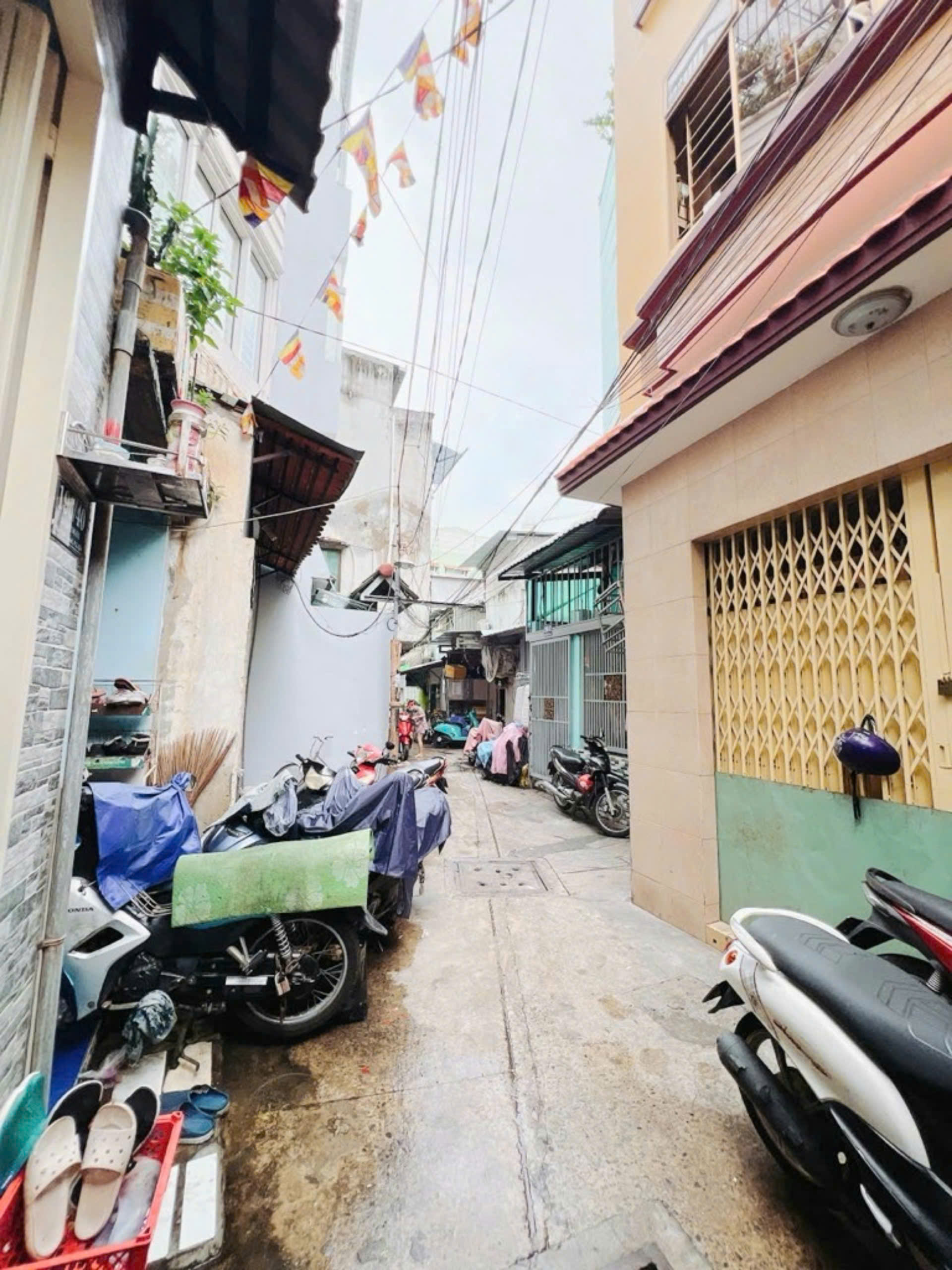 HẺM 3M DT NGANG 4 X 6 M HƠN 2 TỶ Q4