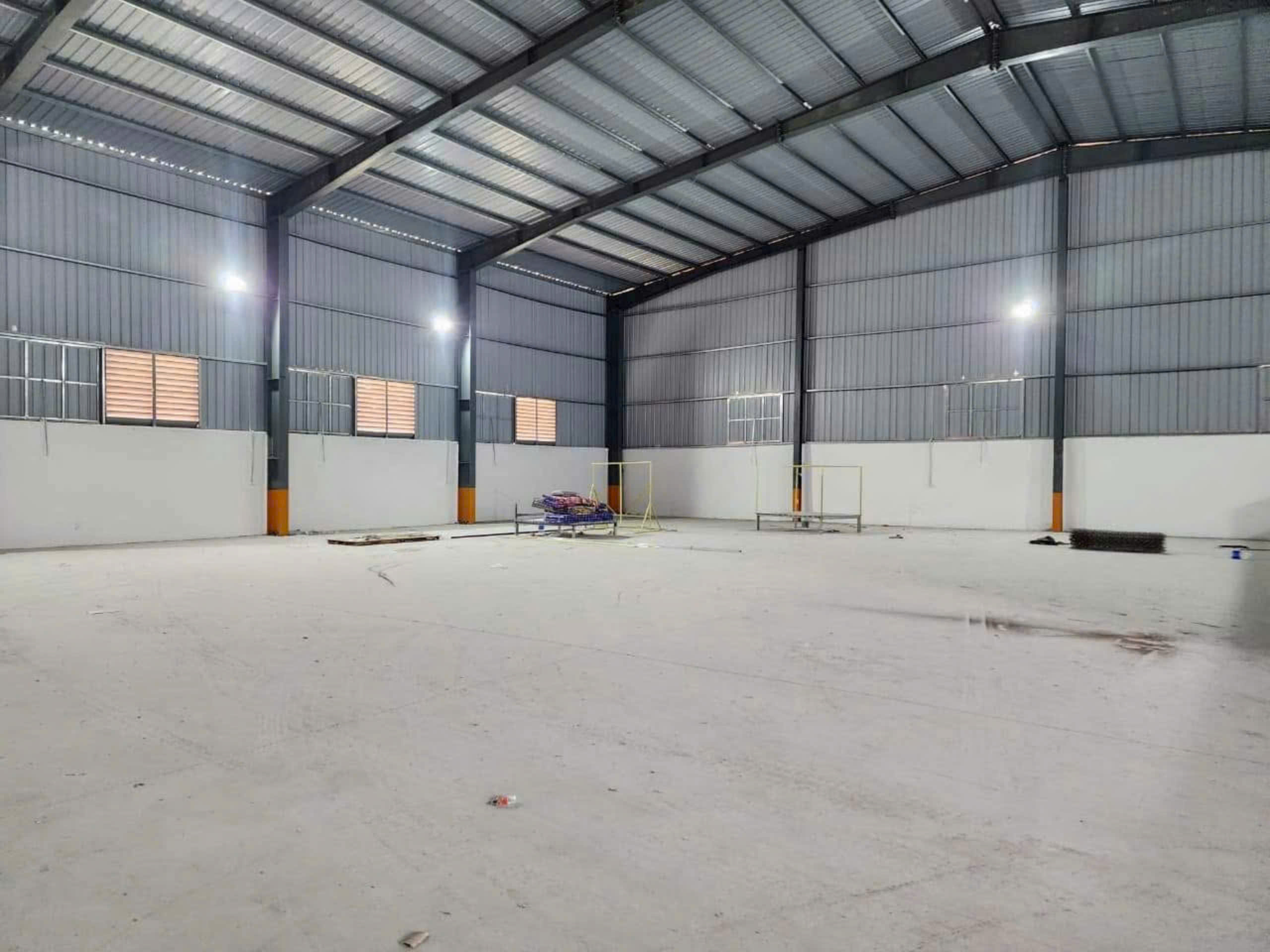 CHO THUÊ 1300, 1500, 2600M2 KHO XƯỞNG TẠI MỸ HÀO, HƯNG YÊN -