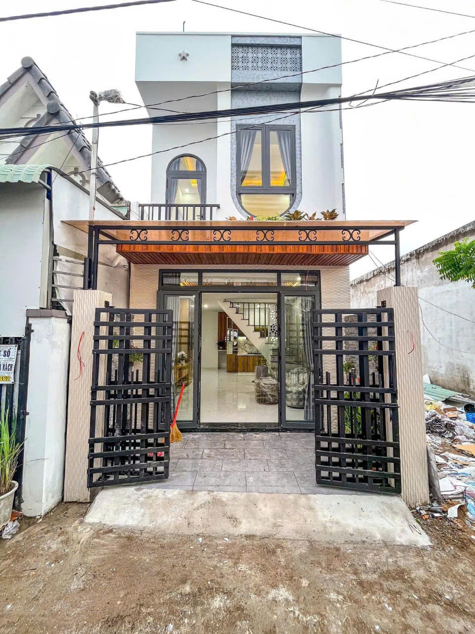 067 Bán Nhà Trệt Lầu , Thiết kế hiện đại. HẺM 567 Hồ Búng Sáng , GẦN ĐẠI HỌC CT . P AN KHÁNH . QNK Giá : 2