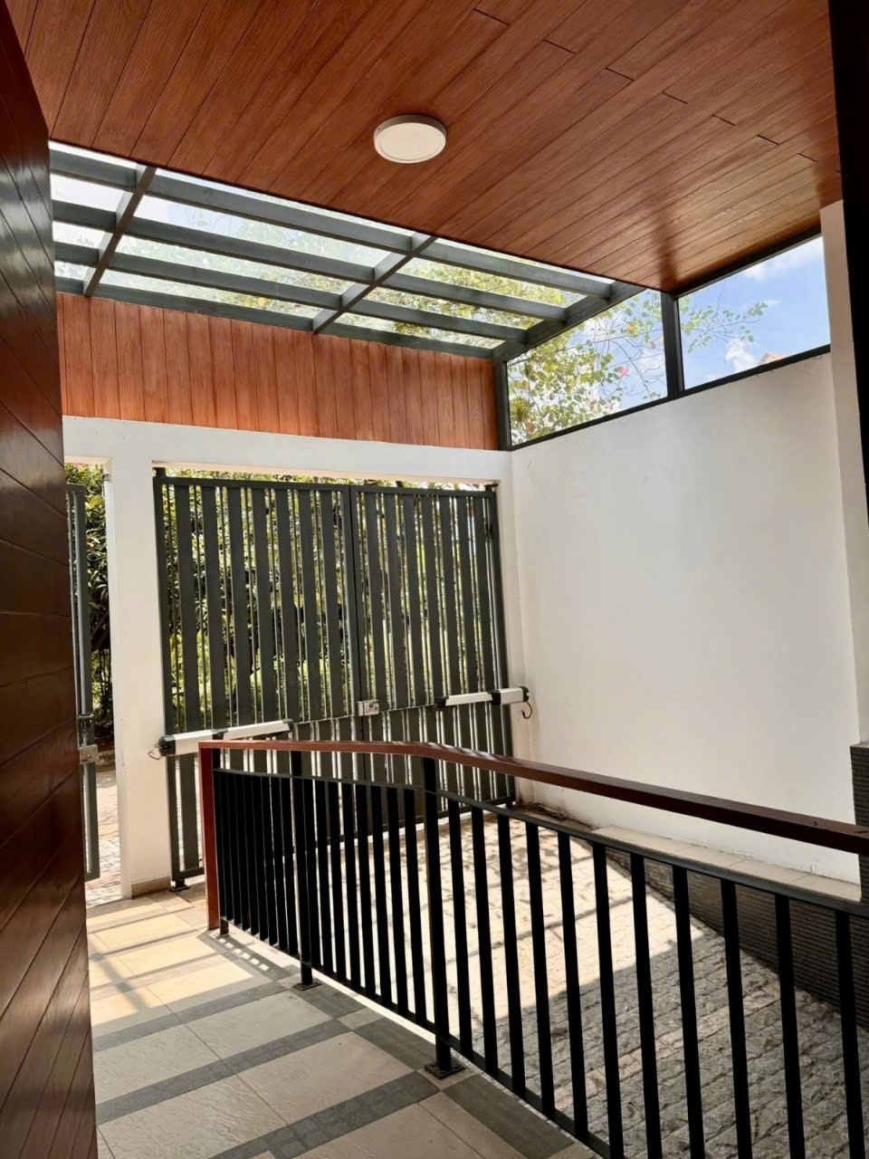 Bán nhà KDC BÌnh Điền 5 tầng 5pn hầm ô tô tm phường 7 Quận 8 chỉ 12,3 tỷ