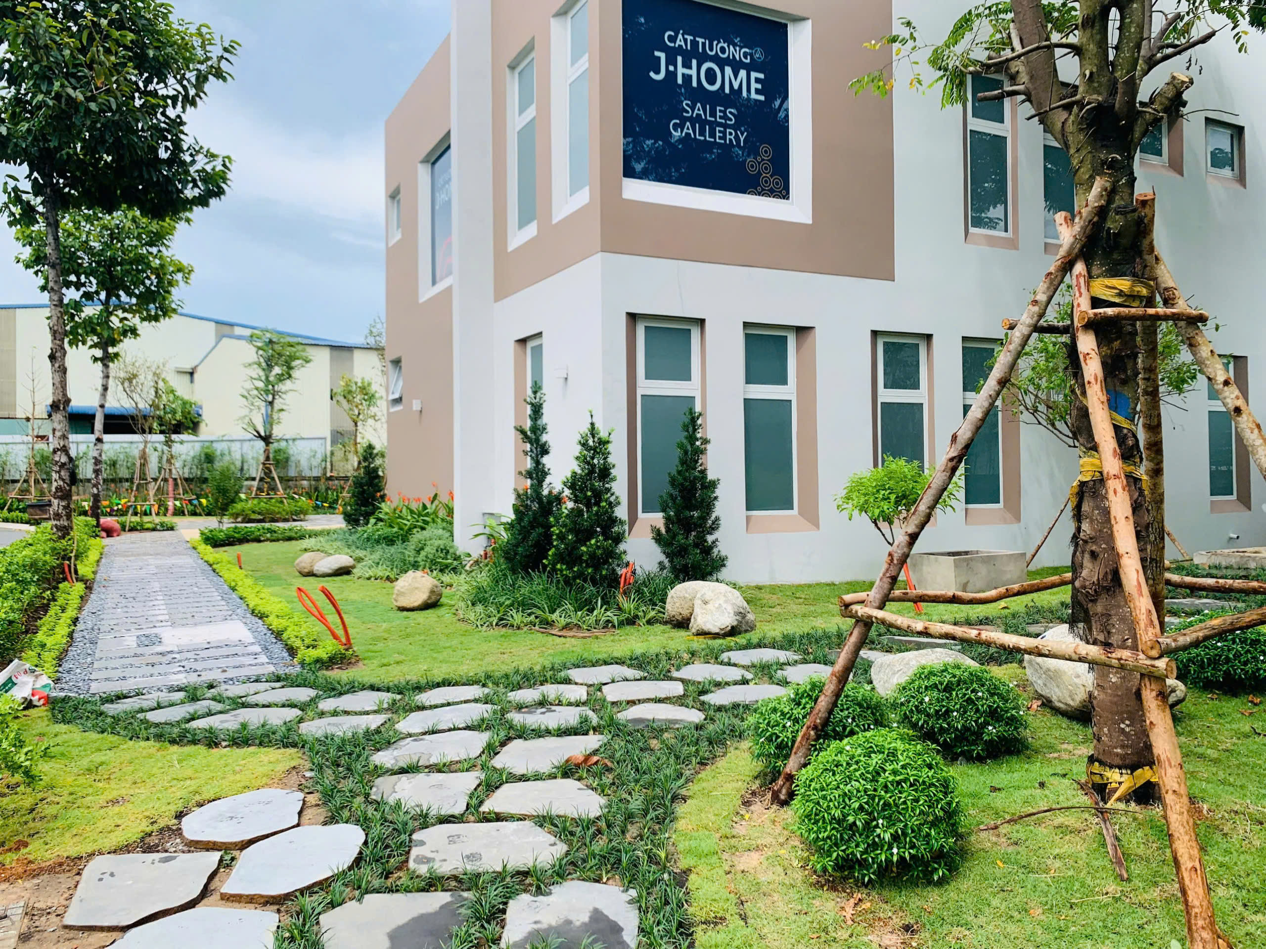 BÁN NHÀ KHU DÂN CƯ J-HOME,BÌNH DƯƠNG