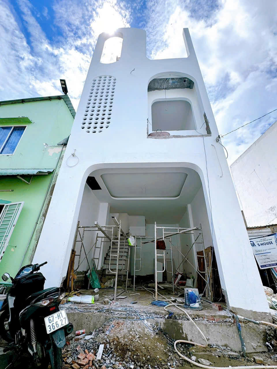 062 BÁN NHÀ 1 TRỆT 2 LẦU HẺM 506 ĐƯỜNG CMT8 P.BÙI HỮU NGHĨA QUẬN BINH THỦY TP CẦN THƠ Giá : 2 Tỷ 550