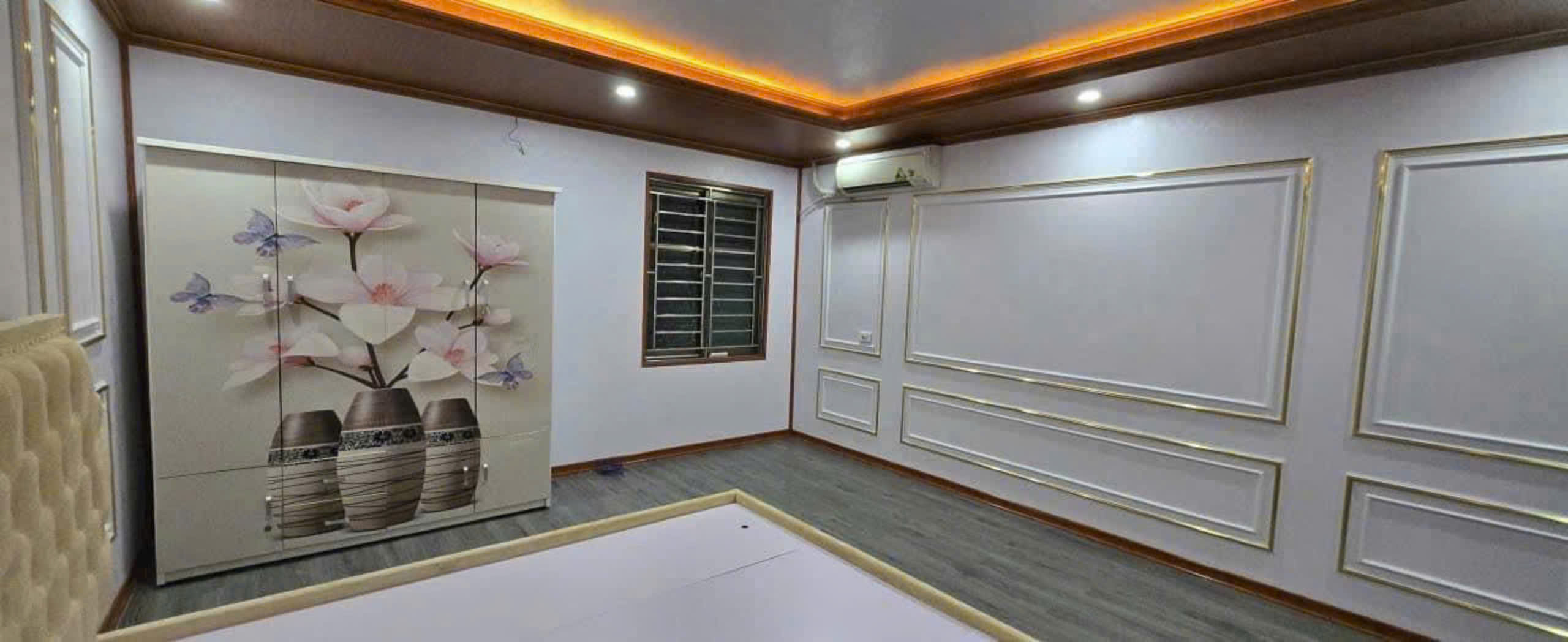 Bán nhà 2.5 tầng ngay gần cột Đồng hồ. Ngõ oto thông các ngả ✨Diện tích:72,5m2.