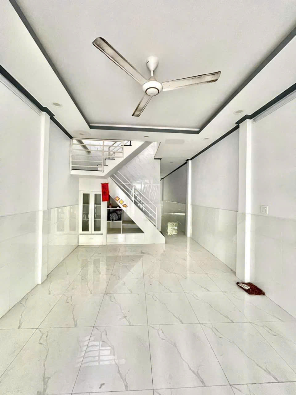 178CHO THUÊ Nhà Mới 3 PN . Hẻm 51 đường 3/2 , Gần ĐH cần Thơ . P Xuân Khánh, QNk GIÁ CHỈ : 7 triệu /tháng