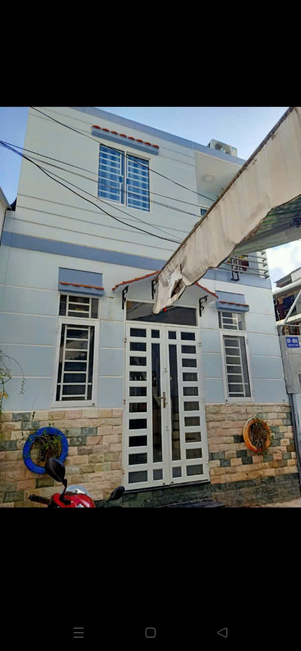 183CHO THUÊ Nhà , Có nội thất . Hẻm Đề Thám . P Ăn Cư - Q Ninh Kiều GIÁ CHỈ : 3,5 triệu/ tháng