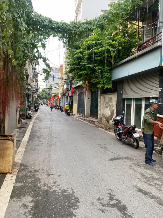 BÁN NHÀ TỨ LIÊN, TÂY HỒ, 80M2 4 TẦNG, NHÀ ĐẸP DÂN XÂY, GARA Ô TÔ, TRƯỚC NHÀ Ô TÔ TRÁNH, NGÕ THÔNG TỨ PHÍA. GIÁ 18.8 TỶ