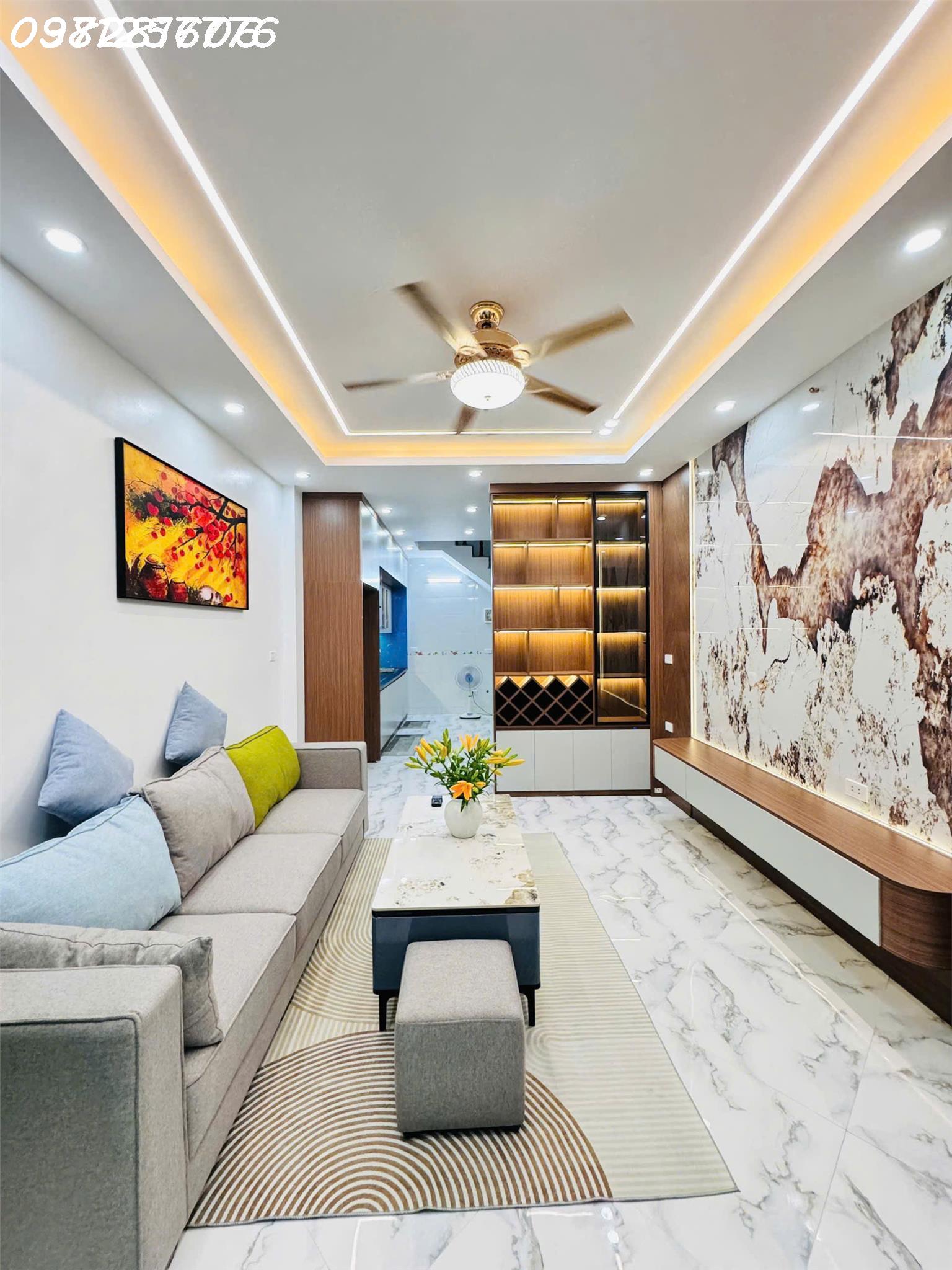 -DT:90M2-GIÁ 7,7TY-MẶT TIỀN 4,5M-3TANG-OTO-ĐỖ CỬA- LÔ GÓC-THOÁNG VĨNH VIỄN- TIỆN ÍCH-KHÔNG THIẾU GÌ-BÁN KÍNH 100M-