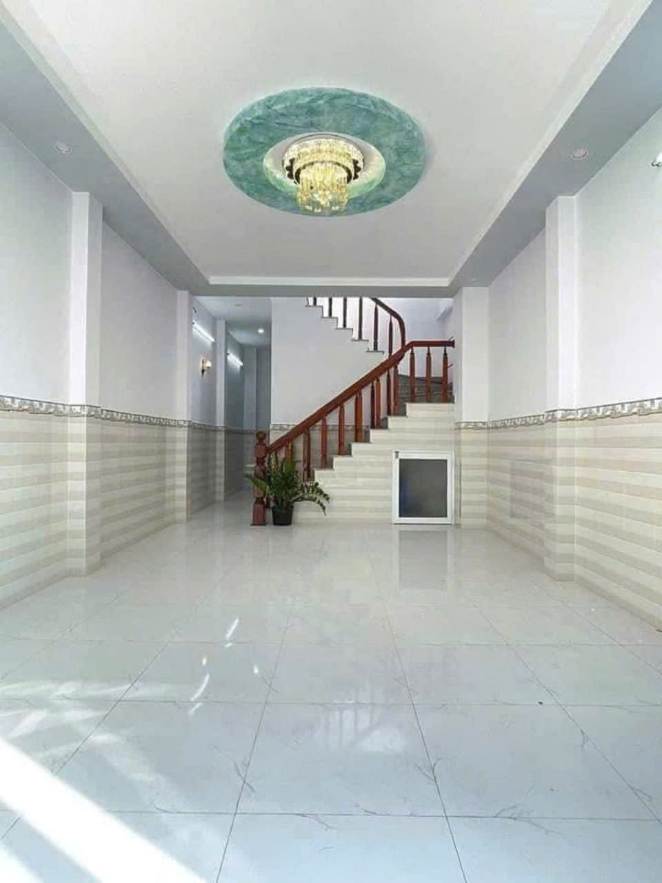 205CHO THUÊ Nhà Lầu Mới Đẹp - lộ ô tô. KDC Đối Diện BV Nhi Đồng. Gần ĐH Nam CT, ĐH FPT GIÁ CHỈ : 6 triệu/ tháng