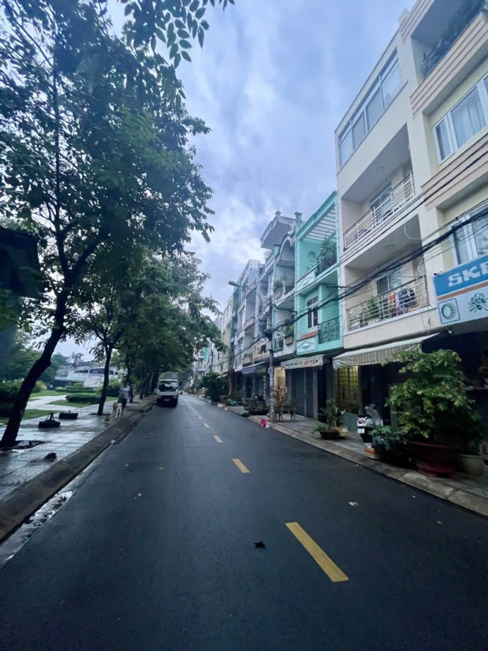 SIÊU NGON NHỈNH 8 TỶ MẶT TIỀN NỘI BỘ KHU BÌNH PHÚ - ĐỐI DIỆN CÔNG VIÊN SÁT CHỢ - 4x18,5M - 4 TẦNG MỚI TINH