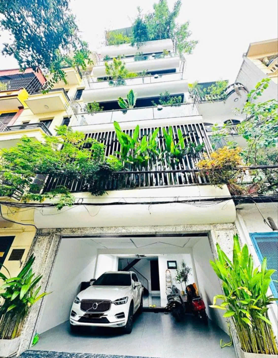 CHỦ GIẢM GIÁ CHÀO TRONG 2 TUẦN CÒN 14,85 TỶ- NHÀ 7 TẦNG- GARA- THANG MÁY- KHU VỰC LONG BIÊN - TƯ ĐÌNH