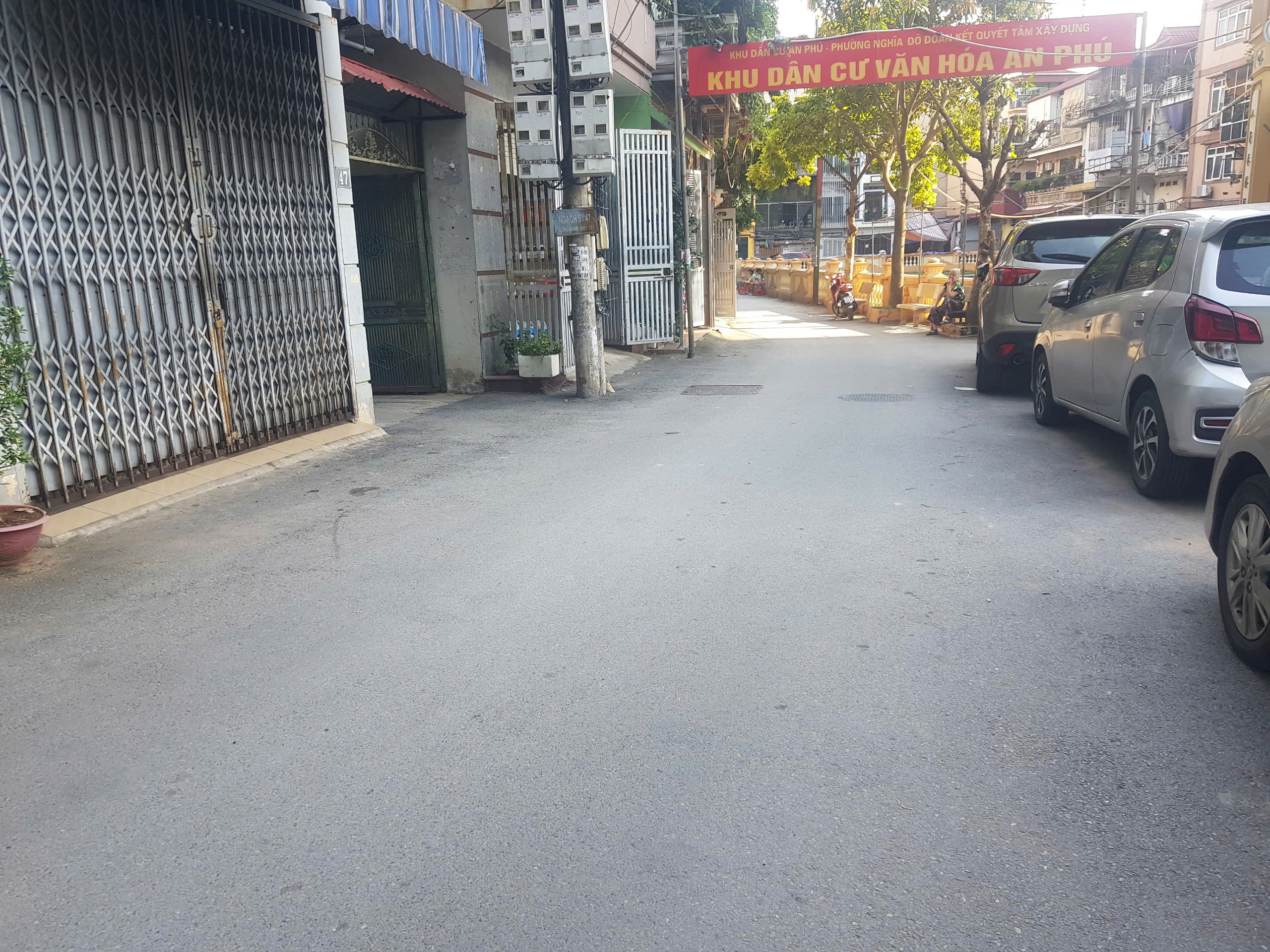 Bán nhà phố Hoàng Quôc Việt Cầu Giấy ô tô kinh doanh 5m x20m.