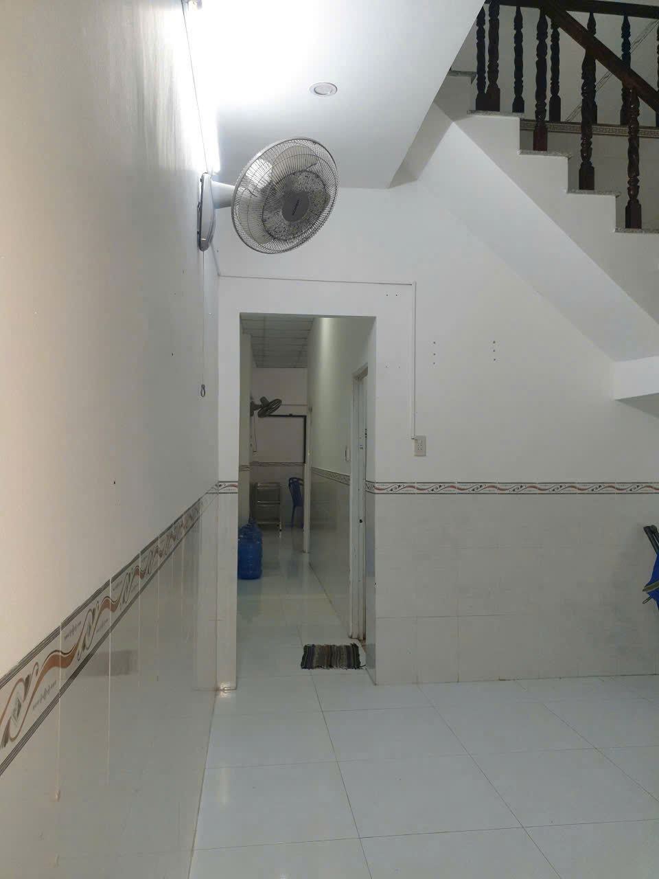 209CHO THUÊ Nhà 2 PN . Hẻm đường Nguyễn Thị Tính, cách siêu thị Coopmart cmt8 chỉ 200m