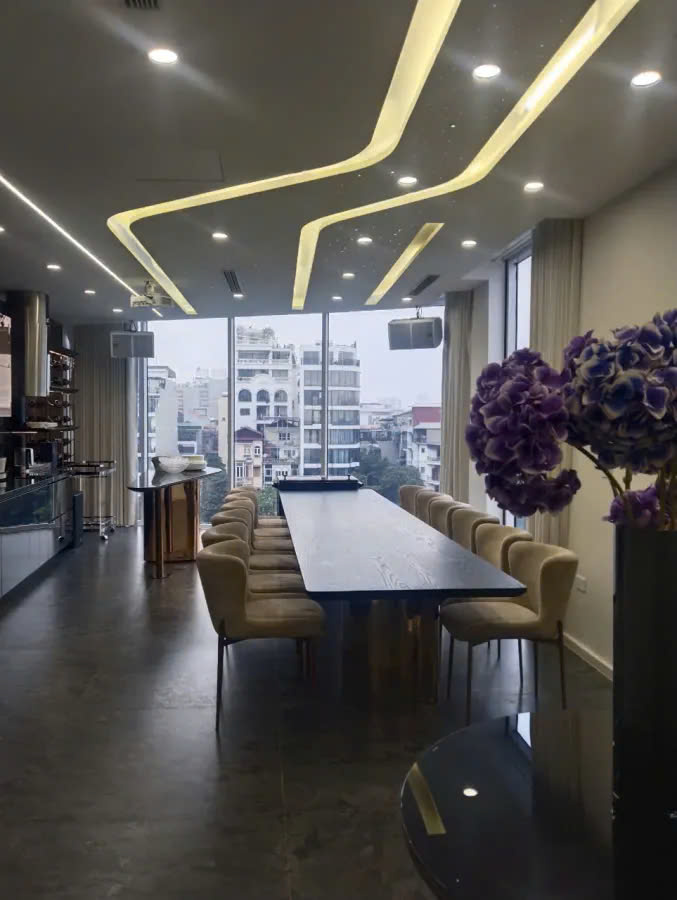 NHÀ TÒA NHÀ ĐỘI CẤN, BA ĐÌNH. SIÊU PHẨM 8 TẦNG THANG MÁY - NGÃ TƯ GIAO ĐỘI CẤN - GIANG VĂN MINH. GIÁ 31.5 TỶ