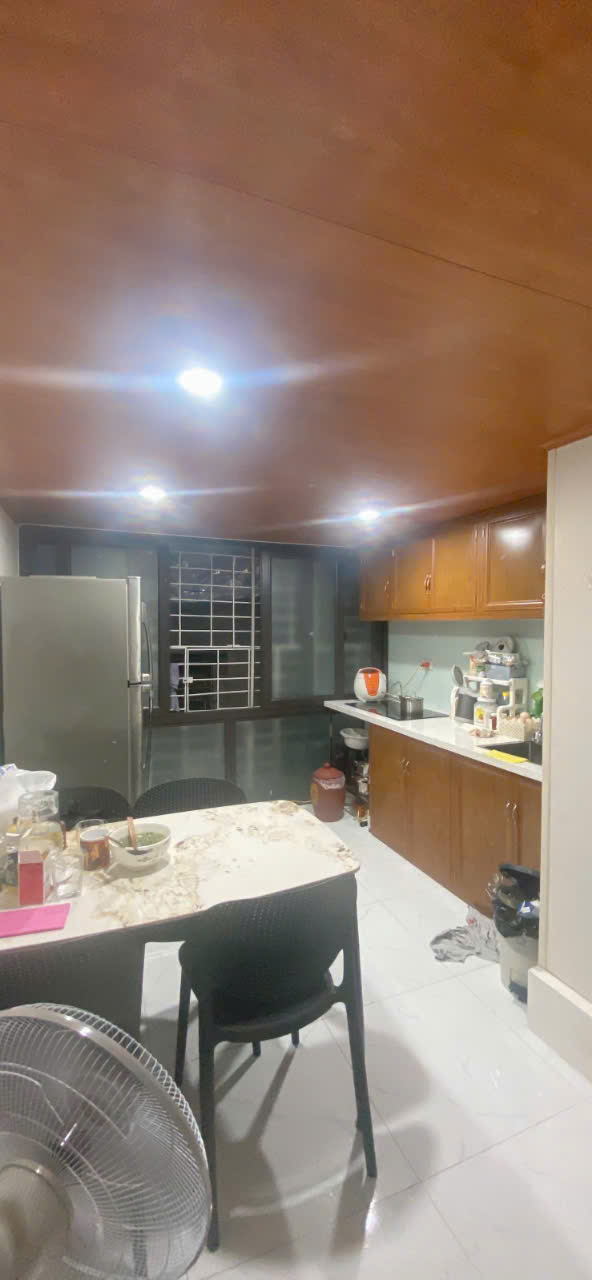 Văn Chương, Đống Đa Tầng 2.,3,4, 105m Giá chỉ 2,55 tỷ