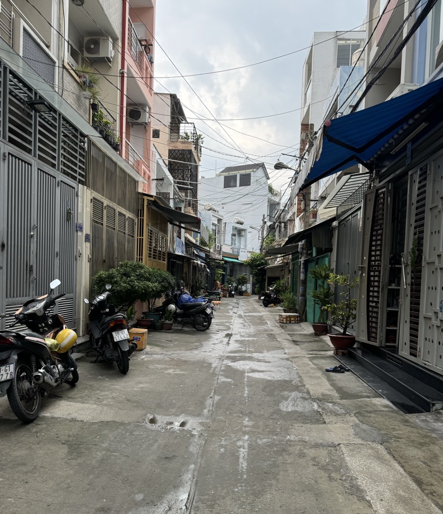 Bán Nhà Bình Tiên, Phường 7, Quận 6. DT 49m2 x 3 tầng (4 x 13). Giá 5.29 tỷ TL.