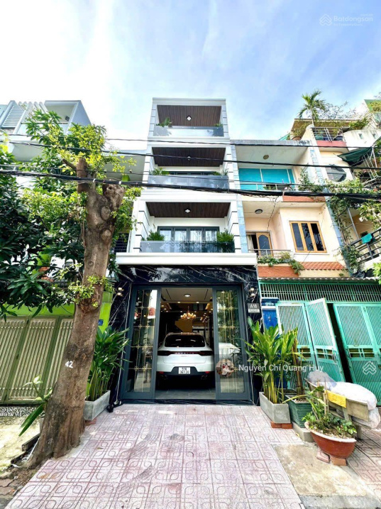 Đẳng Cấp KDC Quận 7,Nhà phố sát PMH - Vị trí ngay công viên - gara xe hơi DT 4m x 20m, 4 Tầng Mới XD