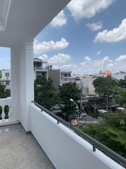 Giảm 5 tỷ Bán nhà mặt tiền Đặng Thùy Trâm gần Đại Học Văn Lang 4 tầng Giá 18 tỷ Ngộp!