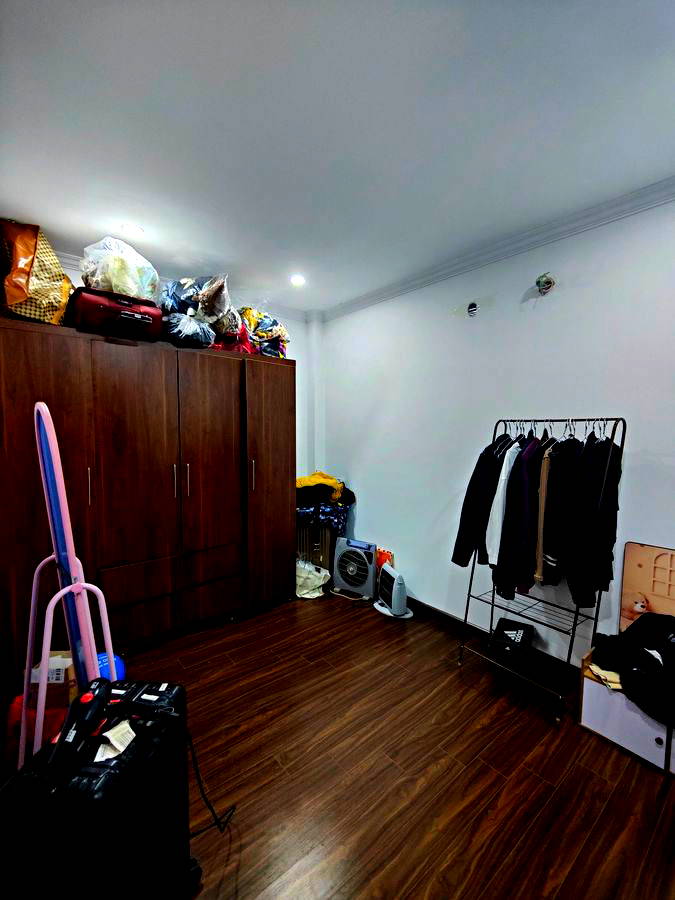 Chính chủ cần bán nhà ngõ phố Khương Trung,Thanh Xuân 30m2 , 5 tầng, MT 3,2m, Giá 4,79 tỷ.