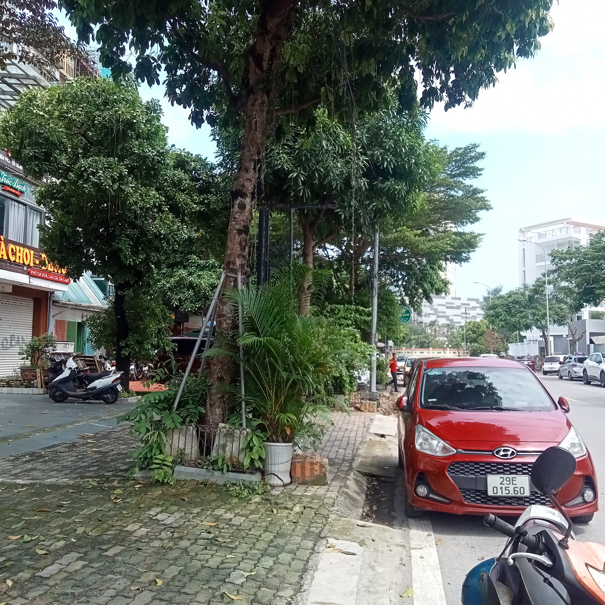 Bán nhà mặt phố Hoàng Đôn Hòa, View CVien to nhất HN, Kdoanh, Vỉa hè 12m, 85m2, MT5m, 25tỷ