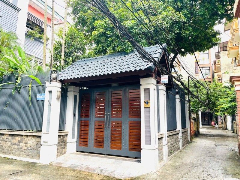 Nhà Cầu Giấy, Cầu Giấy. 50mx4; MT 3.5; Giá 9.4 tỷ PHÂN LÔ - Ô TÔ ĐỖ CỬA - 20m Ô TÔ TRÁNH - HAI THOÁNG – NHÀ ĐẸP DÂN XÂY CHẮC CHẮN. Ở NGAY