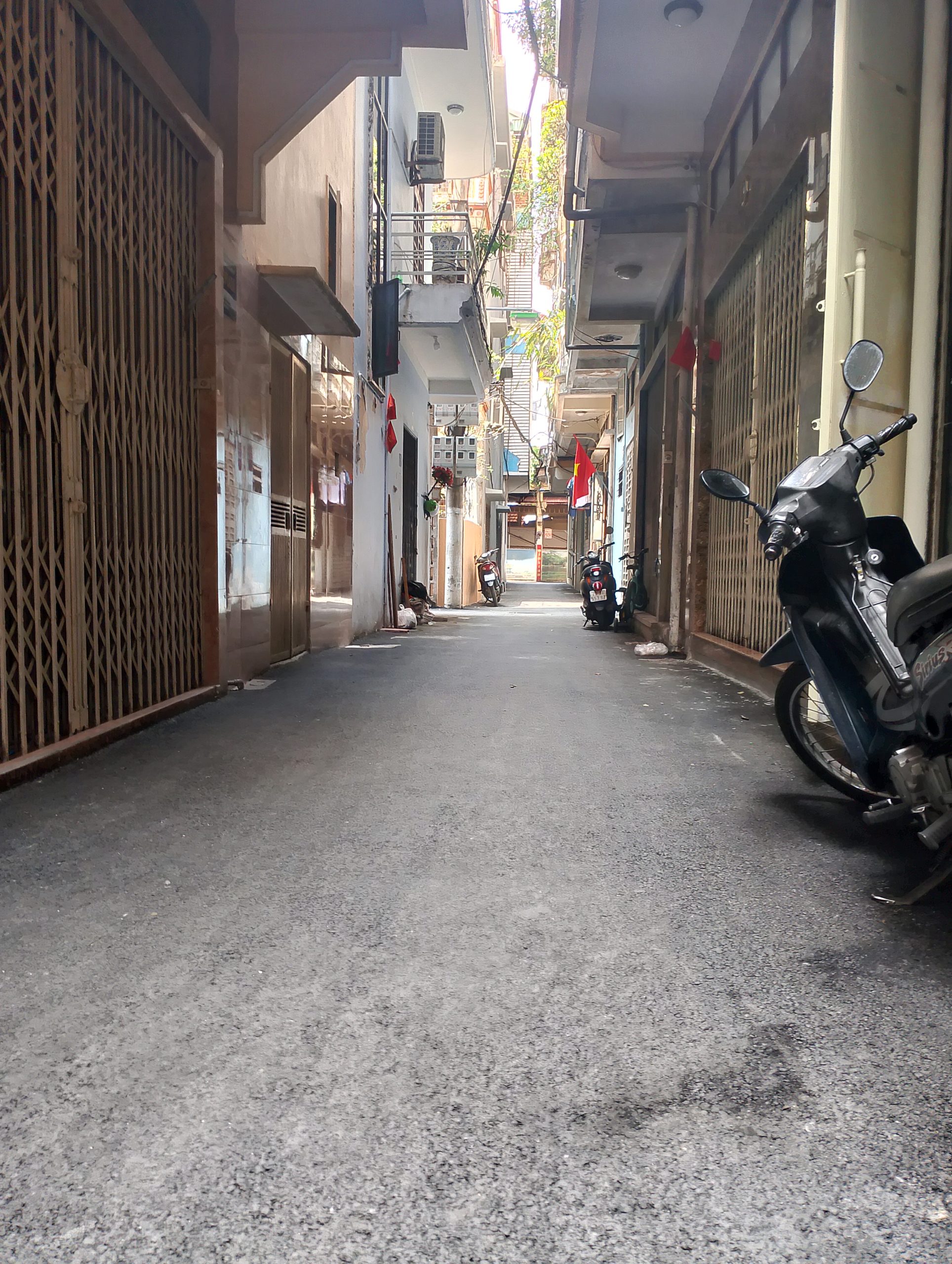 bán nhà trần nguyên đán, gần phố, ngõ thông, 45m, 4Tầng