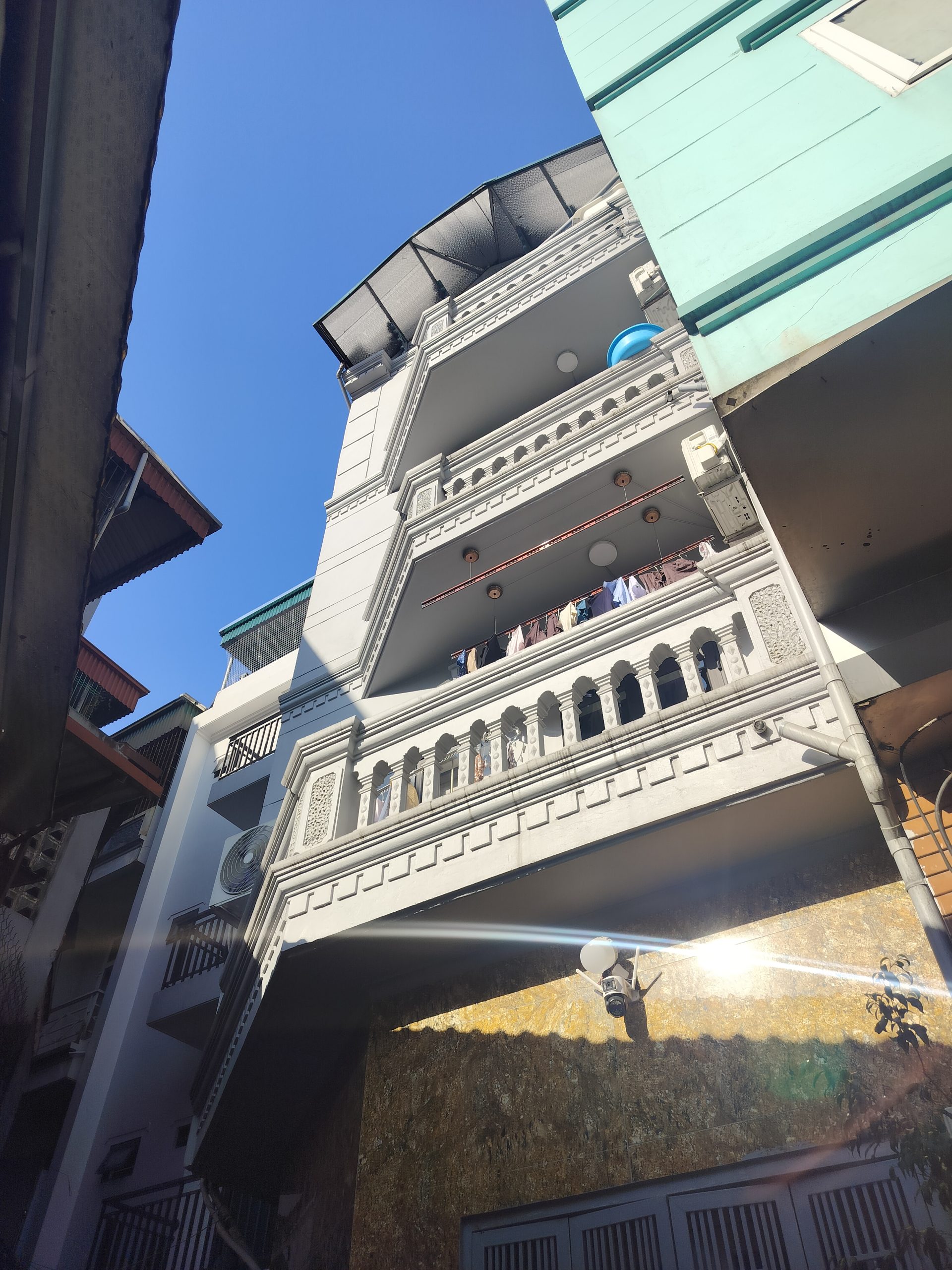 BÁN GẤP NHÀ LÊ LỢI 30M2 5T TRUNG TÂM QUẬN HÀ ĐÔNG, NGÕ Ô TÔ TRÁNH, MẶT PHỐ SÁT BÊN.