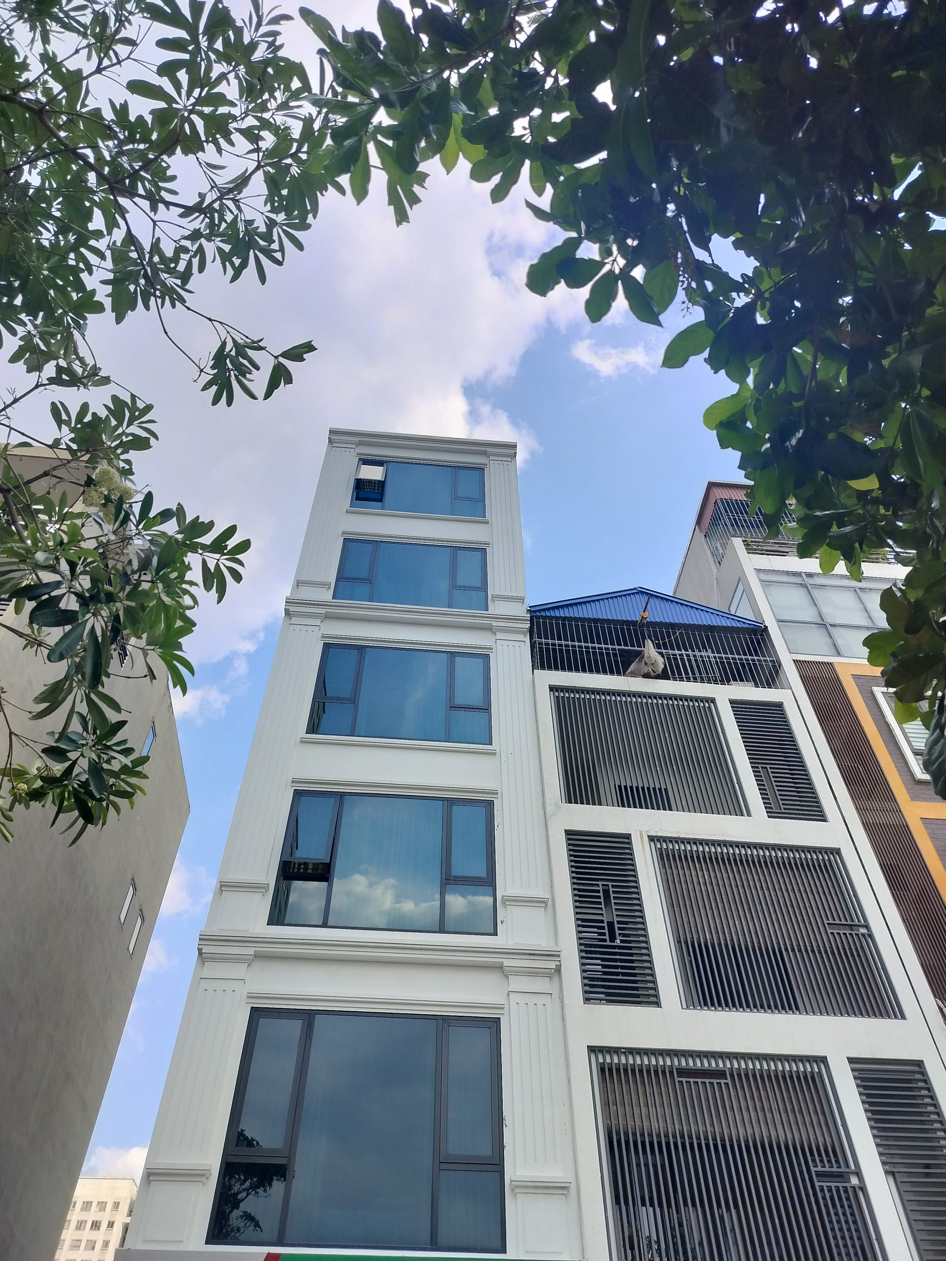 BÁN GẤP HOA HẬU KIẾN HƯNG 68M2 7T KHU VỰC GIÁ TĂNG TỪNG NGÀY, KINH DOANH ĐẲNG CẤP, SÁT VÀNH ĐAI 3,5 ĐANG MỞ RỘNG.