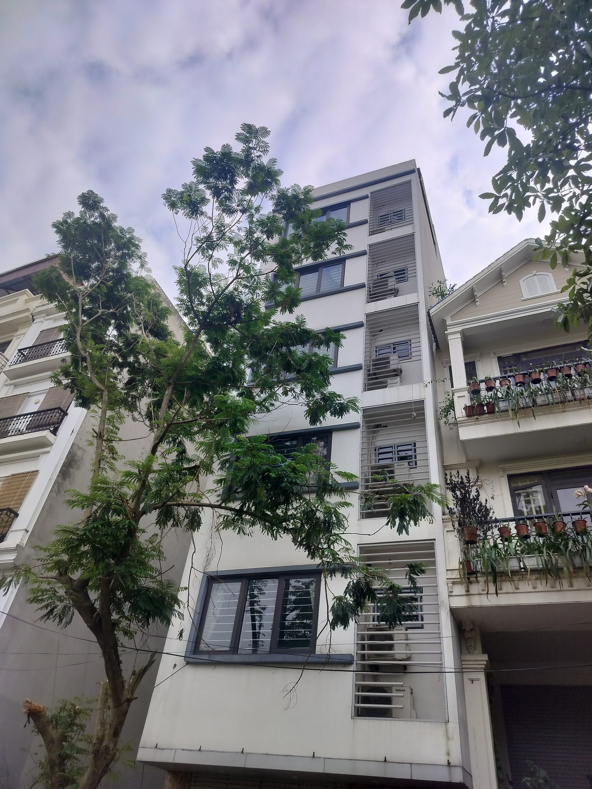 CHÍNH CHỦ BÁN GẤP HOA HẬU MẬU LƯƠNG 60M2 7T PHÂN LÔ VỈA HÈ Ô TÔ TRÁNH KINH DOANH TỐT.