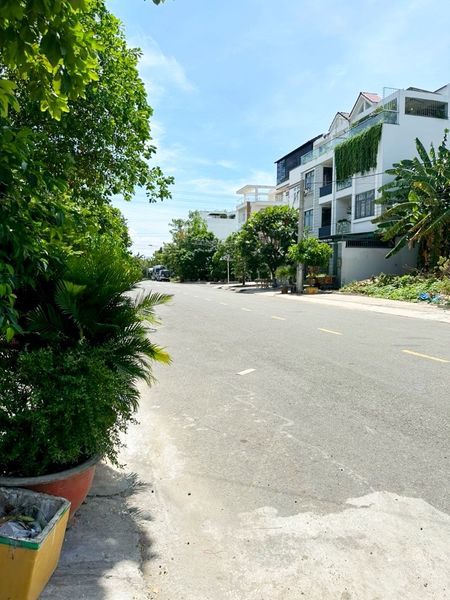 Mặt tiền kinh doanh đường số 105 Trịnh Quang Nghị 5x24 chỉ 11 tỷ