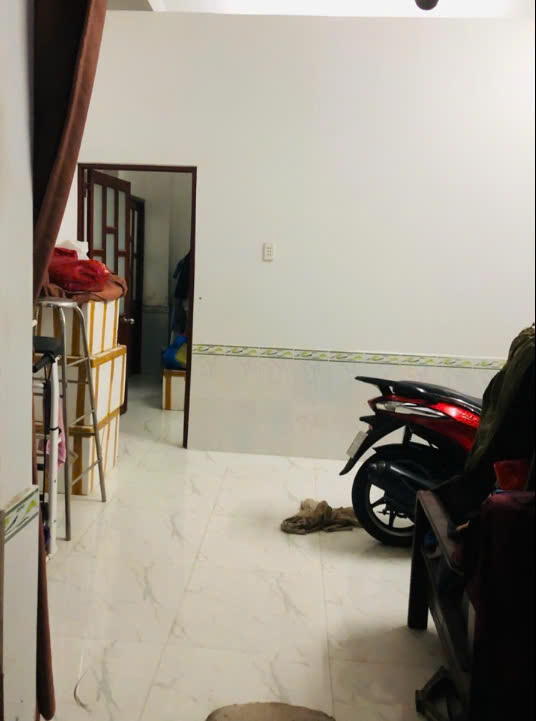 Nhà ngang khủng 8.7m, cách 1 căn ra mặt tiền đường Huỳnh Tấn Phát, Nhà Bè, 76m2, 2 tầng, sổ riêng, chỉ 3.3 tỉ