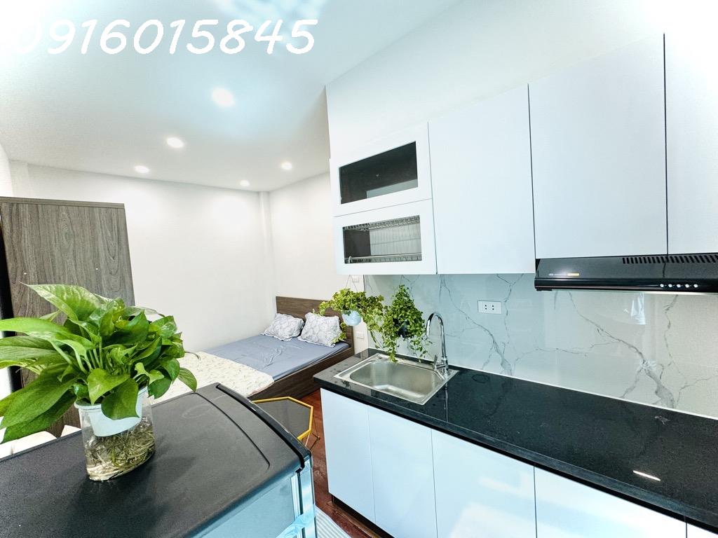 Nhà TT Cầu Giấy còn rất mới 47m2- 5T_Full nội thất, giao thông thuận tiện giá chỉ hơn 11 tỷ