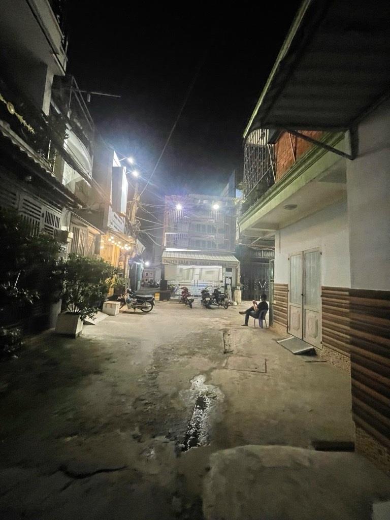 Bán nhà HXT Trường Chinh, Phường 15, Tân Bình, 53m2, 3 tầng, Chỉ 5.82 tỷ TL giá cũ 6.8tỷ