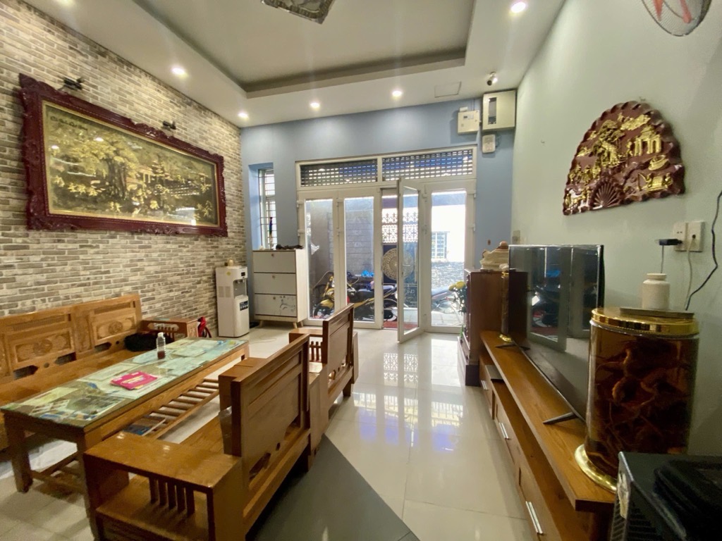 HẺM Ô TÔ 4 CHỔ KẾ AEON TÂN PHÚ - 70M2 - NHÀ 4 TẦNG BTCT - NGANG 4.1 NỞ HẬU 4.5X16 - 6 PHÒNG - GIÁ 6.5 TỶ TL. (hà thiện)