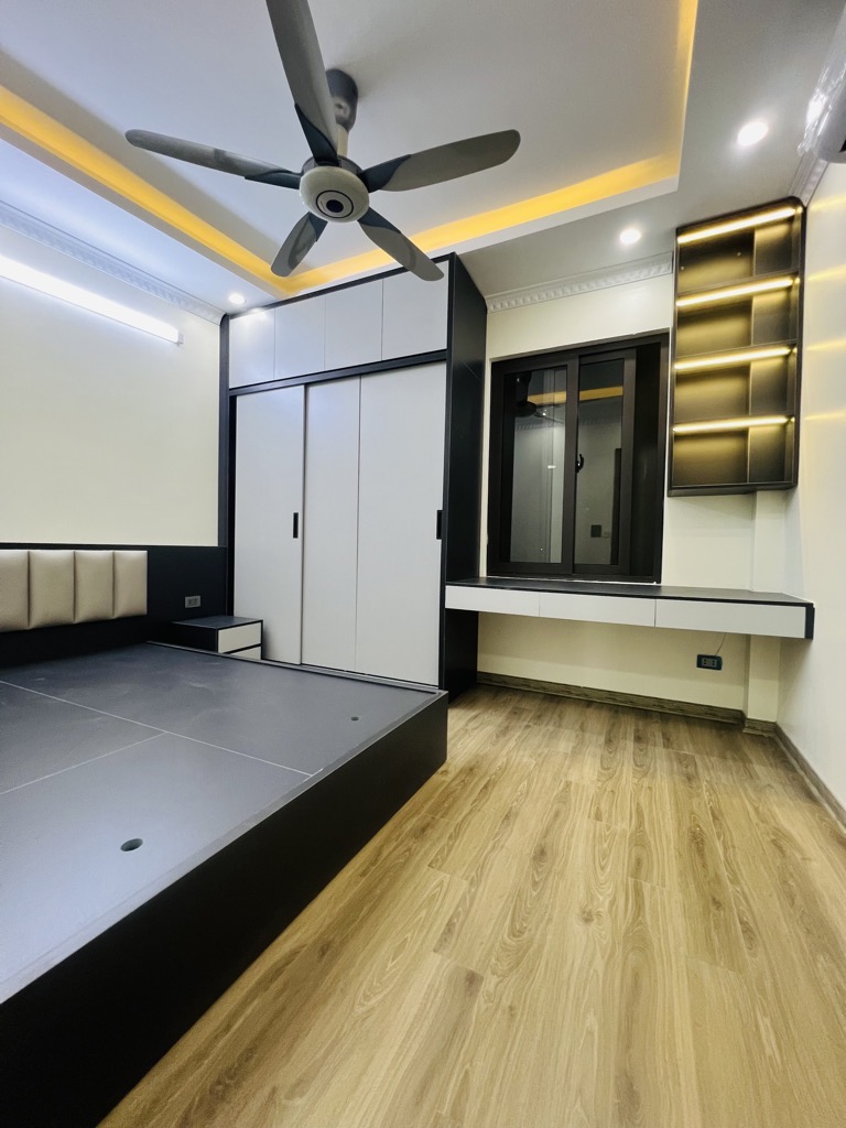 Bán Nhà Nguyễn An Ninh 52m2 / 5 Tầng / Mặt tiền 3.5m / 6 Ngủ / Gía 8.6 tỷ , Nhà Mới ,Ngõ rộng ,Gần Phố