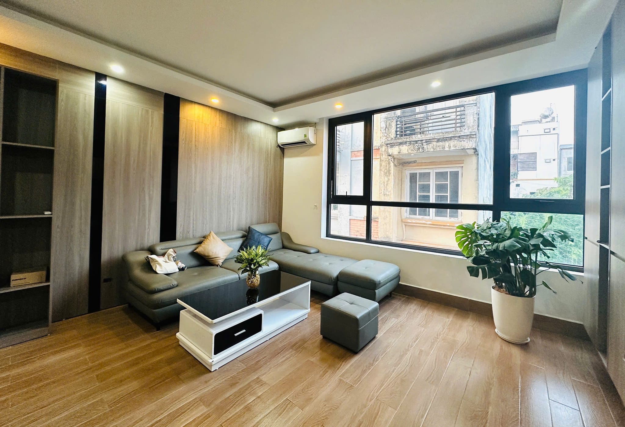 BÁN NHÀ AN DƯƠNG VƯƠNG - 63M2 - MT 4,8M - 6 TẦNG THANG MÁY - 2 THOÁNG - Ô TÔ ĐỖ CỬA - NGÕ THÔNG RA CIPUTRA - NGOẠI GIAO ĐOÀN - NGUYỄN VĂN HUYÊN - VIEW ĐẸP