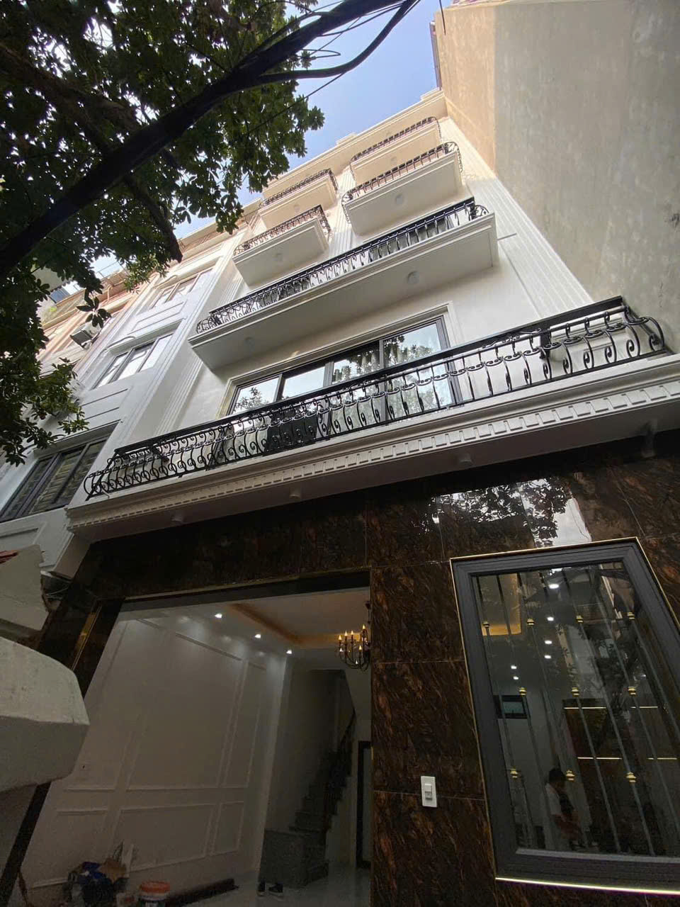 BÁN NHÀ DÒNG TIỀN XUÂN LA - 52M2 - 7 TẦNG THANG MÁY - MT RỘNG 6,7M - SỔ NỞ HẬU