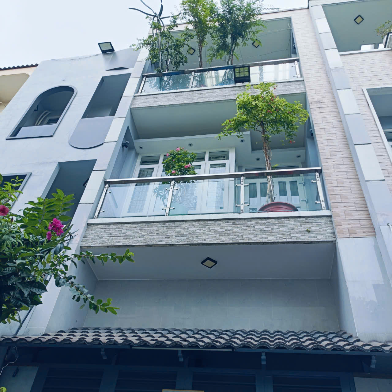 Bán Nhà Đường Lạc Long Quân,Phường 5,Quận 6 (72m2-4,2x17-4 Tầng) 10,5 Tỷ TL,Hẻm 100 Bình Thới