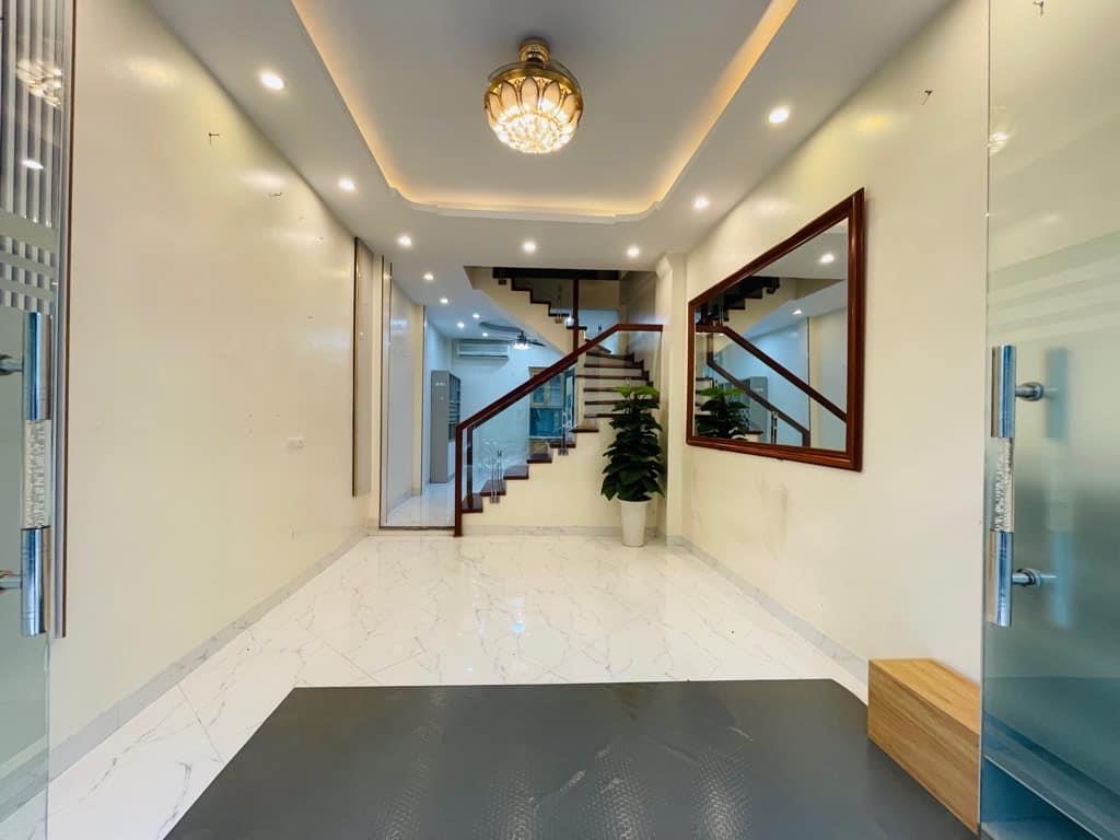 Bán nhà đẹp 8.8tỷ phố Đê La Thành 55m2 4tầng mặt tiền 4.2m Ba Đình